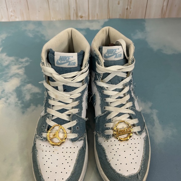 Nike Shoes Women's Size 10 Air Jordan 1 Retro High Og Denim White Basketball - Picture 8 of 9